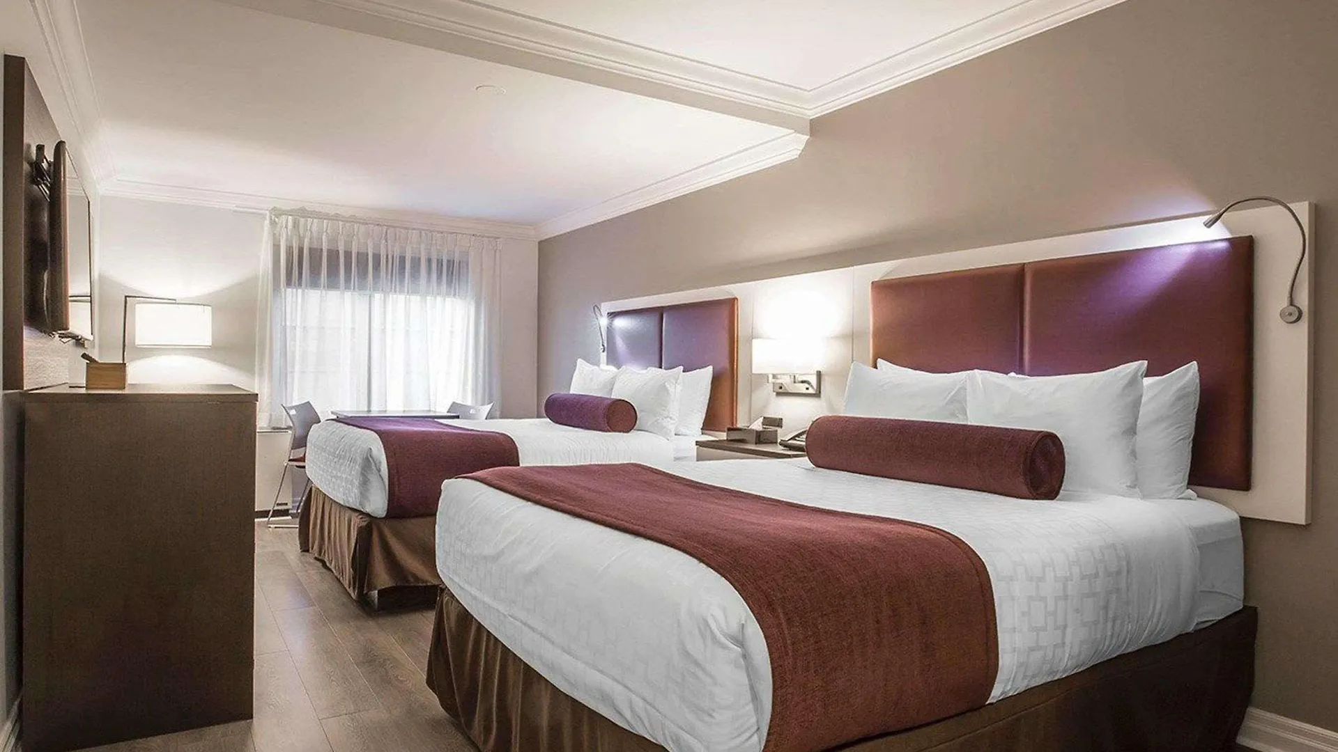 The Saint James Hotel, Ascend Hotel Collection Toronto 3*,  Canada