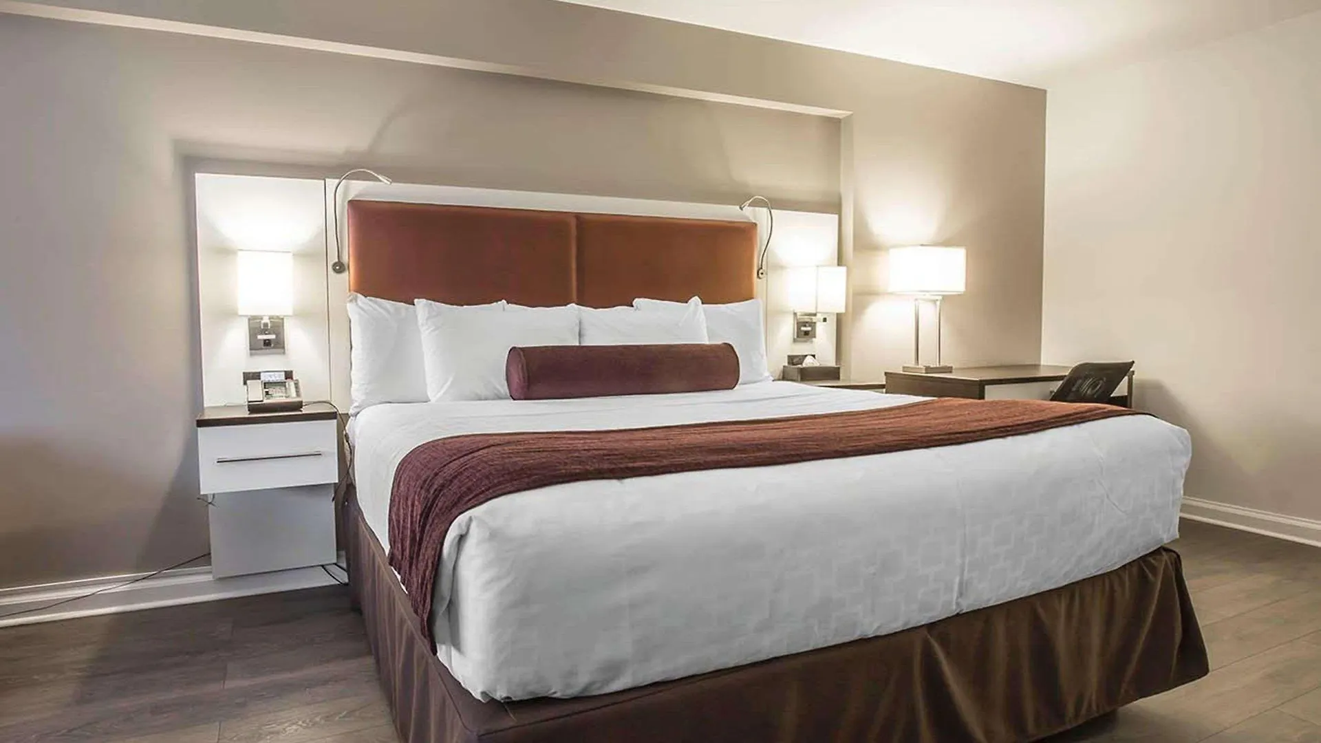 The Saint James Hotel, Ascend Hotel Collection Toronto