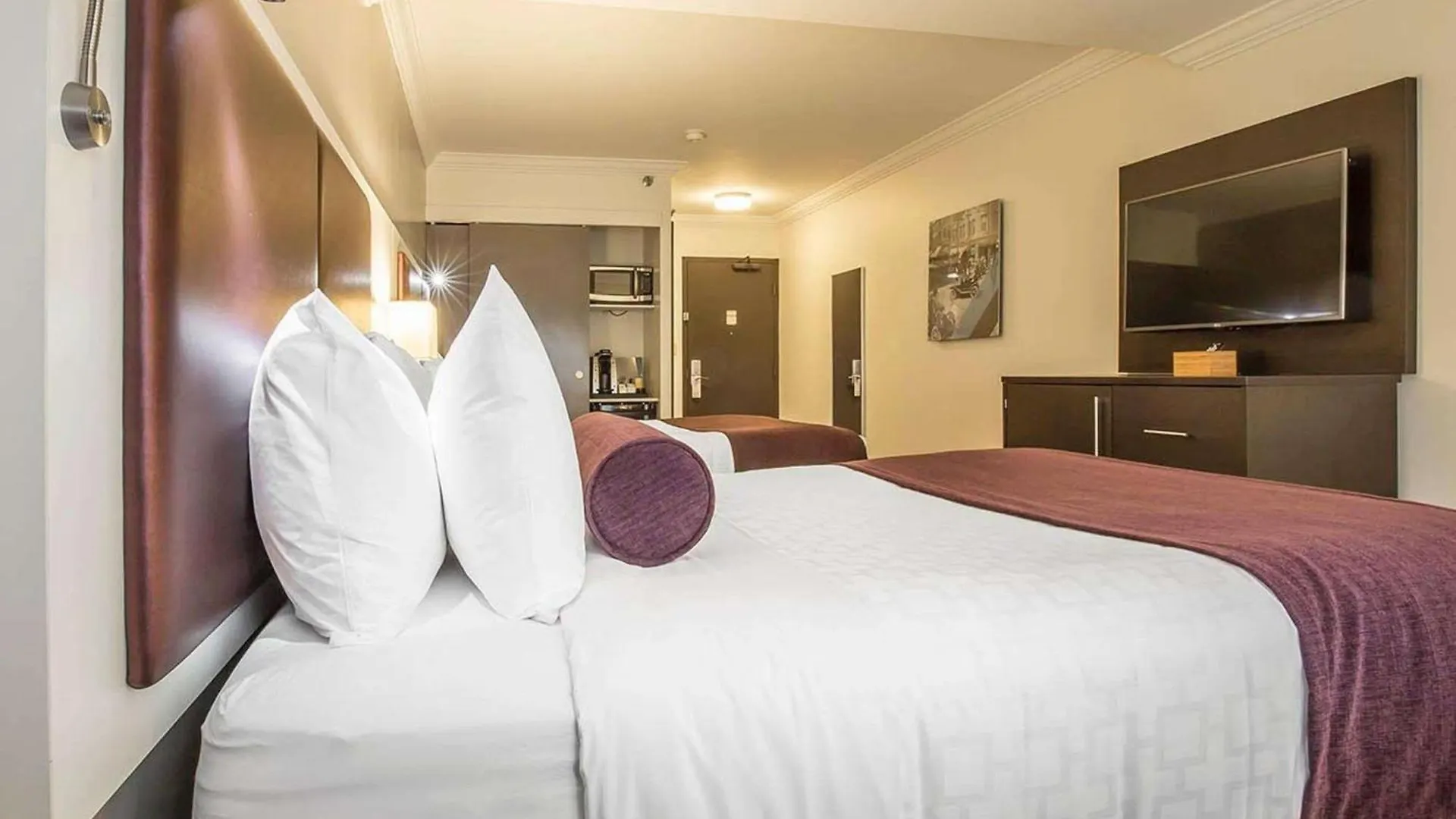 The Saint James Hotel, Ascend Hotel Collection Toronto