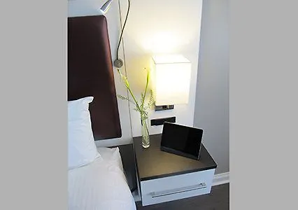 The Saint James Hotel, Ascend Hotel Collection Toronto