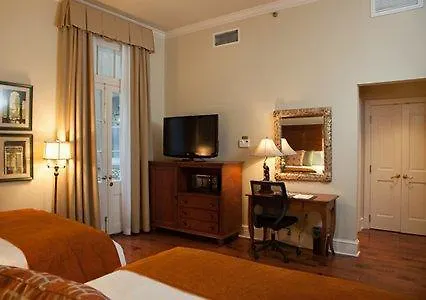 The Saint James Hotel, Ascend Hotel Collection Toronto Canada